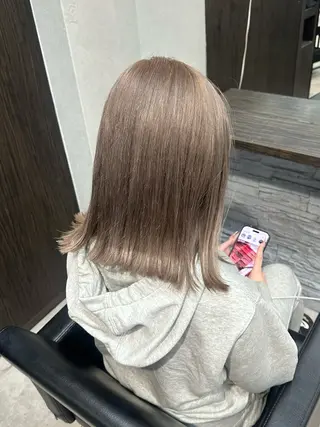 セミロング urara♡/ Bob.透明感カラーのヘアスタイル