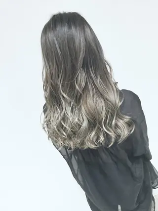 セミロング カラー 髪質改善カラー韓国風 レイヤーtudaのヘアスタイル