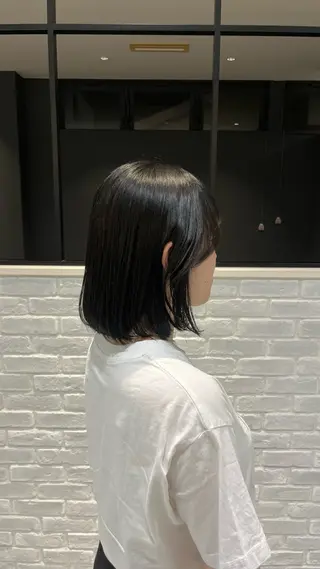 ミディアム 長久手/艶カラー/ ブリーチ/フウカのヘアスタイル