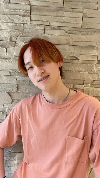 カラー メンズ 川端 萌那のヘアスタイル