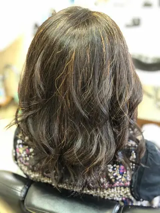 セミロング 石塚 浩のヘアスタイル