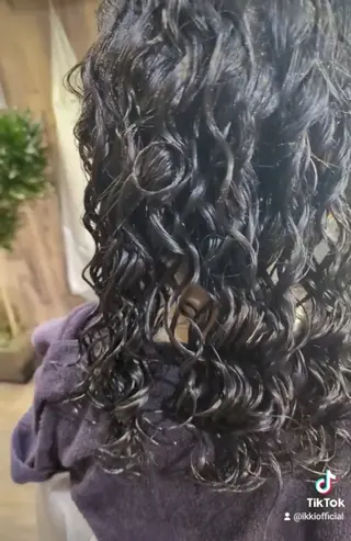 ロング IkkI IkkIのヘアスタイル