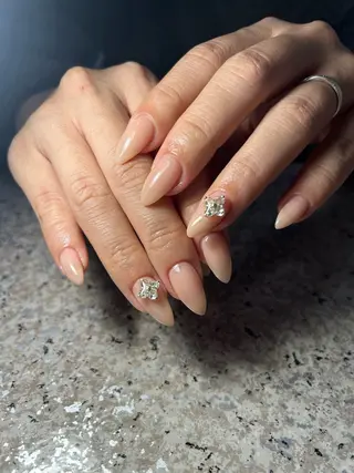 ネイル nailroom sb𓈒𓂂𓏸のネイルデザイン