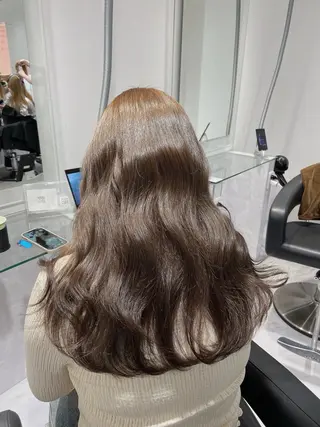 セミロング カラー センターパート特化 井上健太のヘアスタイル