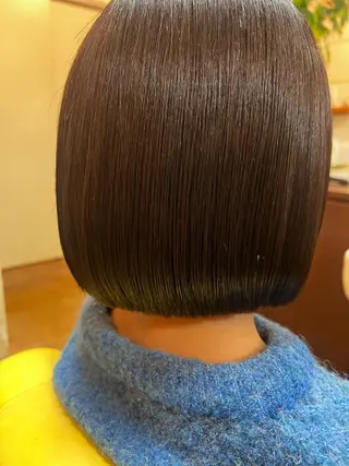ショート ヘアアレンジ bh.maara デザイン／ハイトーンのヘアスタイル