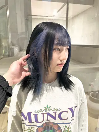 ミディアム カラー kai .のヘアスタイル