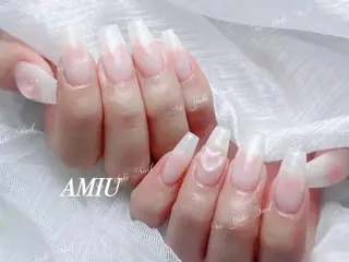ネイル 🦋 Queenieのネイルデザイン