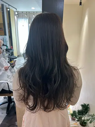 ロング カラー hubhair レイヤー/透明感のヘアスタイル