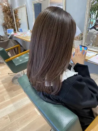 ロング カラー 比嘉 千咲のヘアスタイル