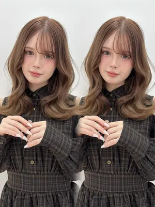 セミロング カラー 盛れる顔周り🤍渋谷 Risa🎀のヘアスタイル