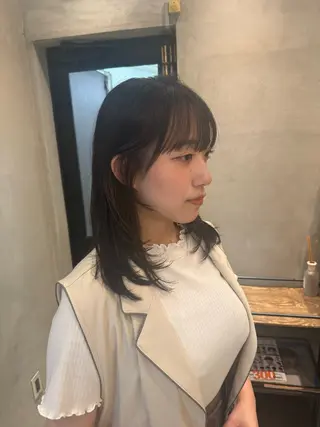 セミロング 新宿/顔周りカット +レイヤー=しずく♩のヘアスタイル