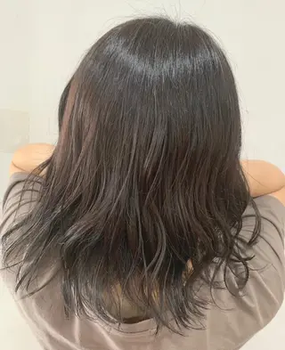 ミディアム カラー ヘアアレンジ 脱白髪染め美容師 竹内涼乃のヘアスタイル