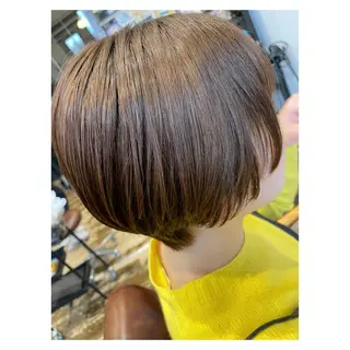 ショート カラー くるくるパーマ aikoのヘアスタイル