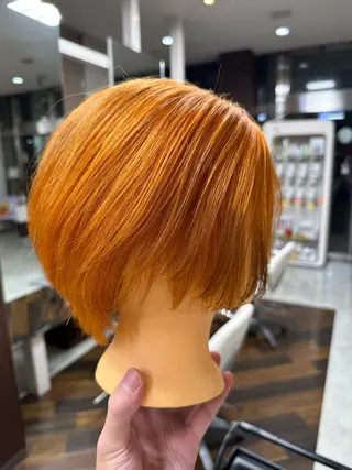 ショート カラー 中川 卓のヘアスタイル