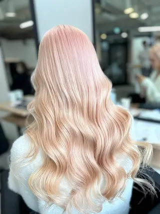 ロング カラー 難波ブリーチカラー 伊藤洋輝のヘアスタイル