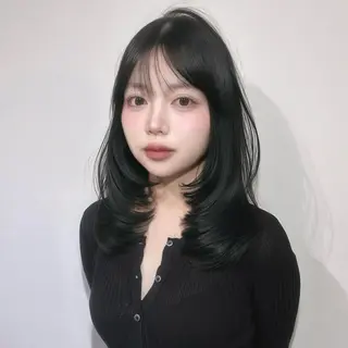 セミロング yuuka 🖤韓国ヘア🖤のヘアスタイル