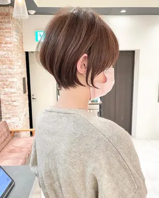 ショート 襟足でお悩みの方✂︎ くびれ職人ハシモトのヘアスタイル