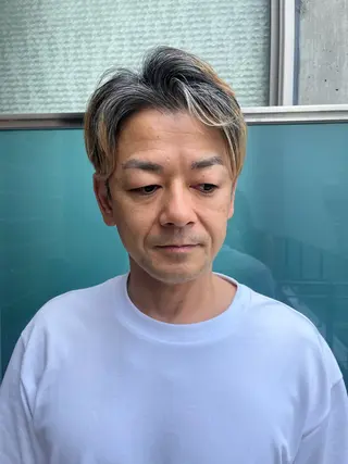 ショート カラー 久木原 ゆりのヘアスタイル
