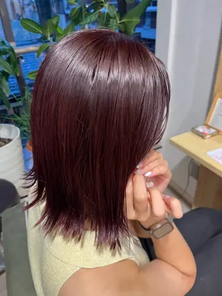 ミディアム カラー 長谷川 愛花のヘアスタイル