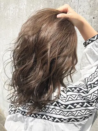 セミロング 小川 美咲のヘアスタイル