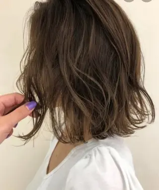 ミディアム 中川 湖稀のヘアスタイル