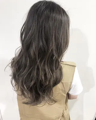 セミロング 夜23時まで予約🉑 reverieあきらのヘアスタイル