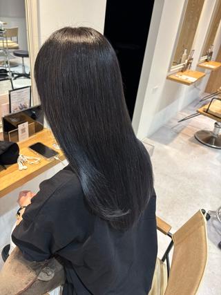 ロング 藤田 小波のヘアスタイル