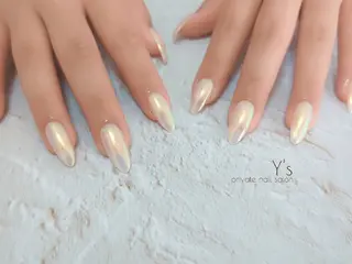 ネイル YUMI NAGAI のネイルデザイン