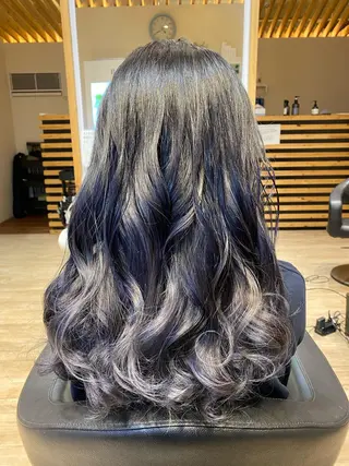 ロング カラー 関口 友行のヘアスタイル
