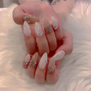 ネイル Tinaネイル 難波のネイルデザイン