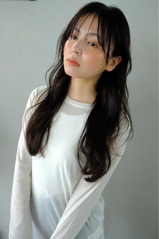 ロング カラー 🪐透明感カラー/ カワクボ モネのヘアスタイル