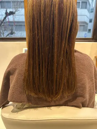 カラー 小澤 瑶のヘアスタイル