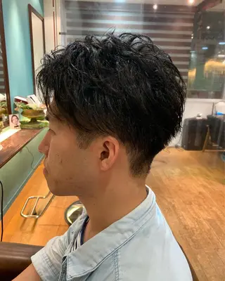 メンズ カット特化美容師 齋藤桐のヘアスタイル