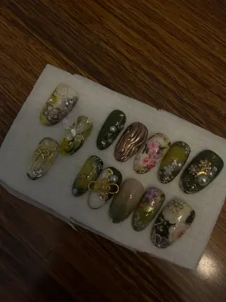 ネイル 爪の絵描き屋 ミテネイルのネイルデザイン