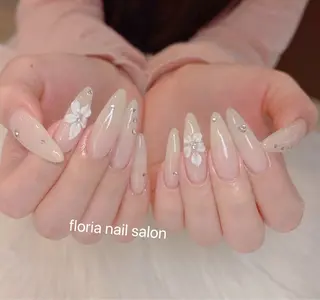 ネイル Floria nail salonのネイルデザイン