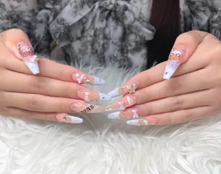 ネイル Lee Nailsのネイルデザイン