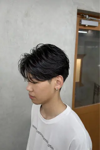 ショート 久村 泰生のヘアスタイル