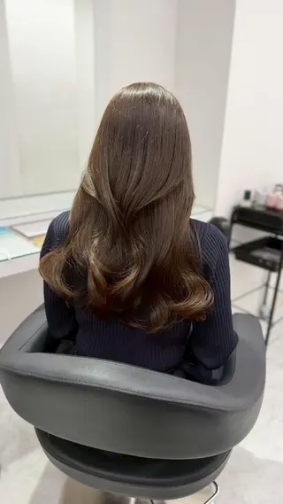 カラー トレンドスタイル🪞 ベージュブラウン🤎のヘアスタイル