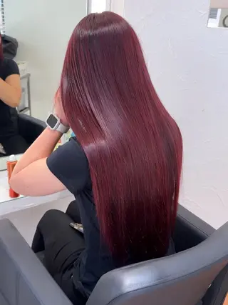ロング カラー 石川 瑠華のヘアスタイル
