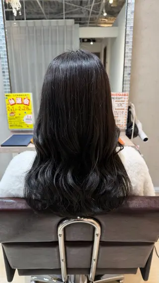 ロング カラー 黒井 瑠菜のヘアスタイル