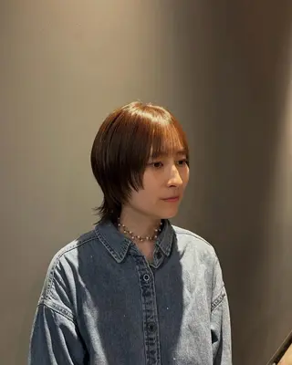 ミディアム 西岡 桂治のヘアスタイル