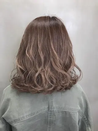 ミディアム カラー 【透明感、艶髪】西村 有司のヘアスタイル