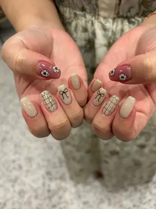 ネイル 小松 千冬のネイルデザイン