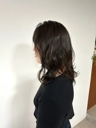 ミディアム カラー 山本 純大のヘアスタイル