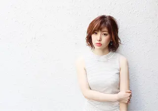 ミディアム 桑名 淳のヘアスタイル