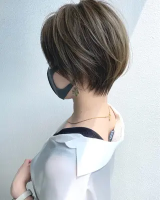 ショート 伊藤 利澄のヘアスタイル