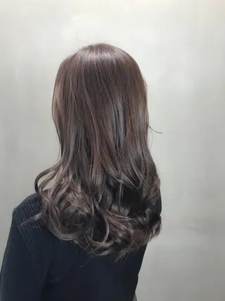 セミロング カラー 【透明感、艶髪】西村 有司のヘアスタイル