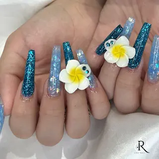 ロング 美フォルムスカルプ✨ RENAのネイルデザイン