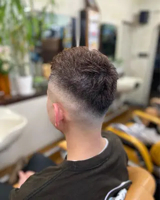 ショート メンズ パーマ/フェード/新 宿/アイパー/上田のヘアスタイル