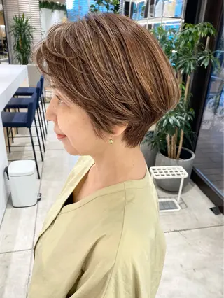 ショート カラー 平沢 真司のヘアスタイル